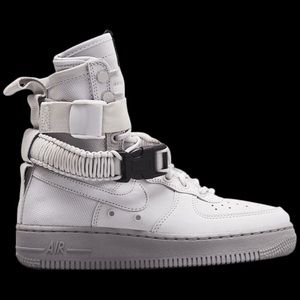 Women’s Nike SF Air Force 1 Vast Grey